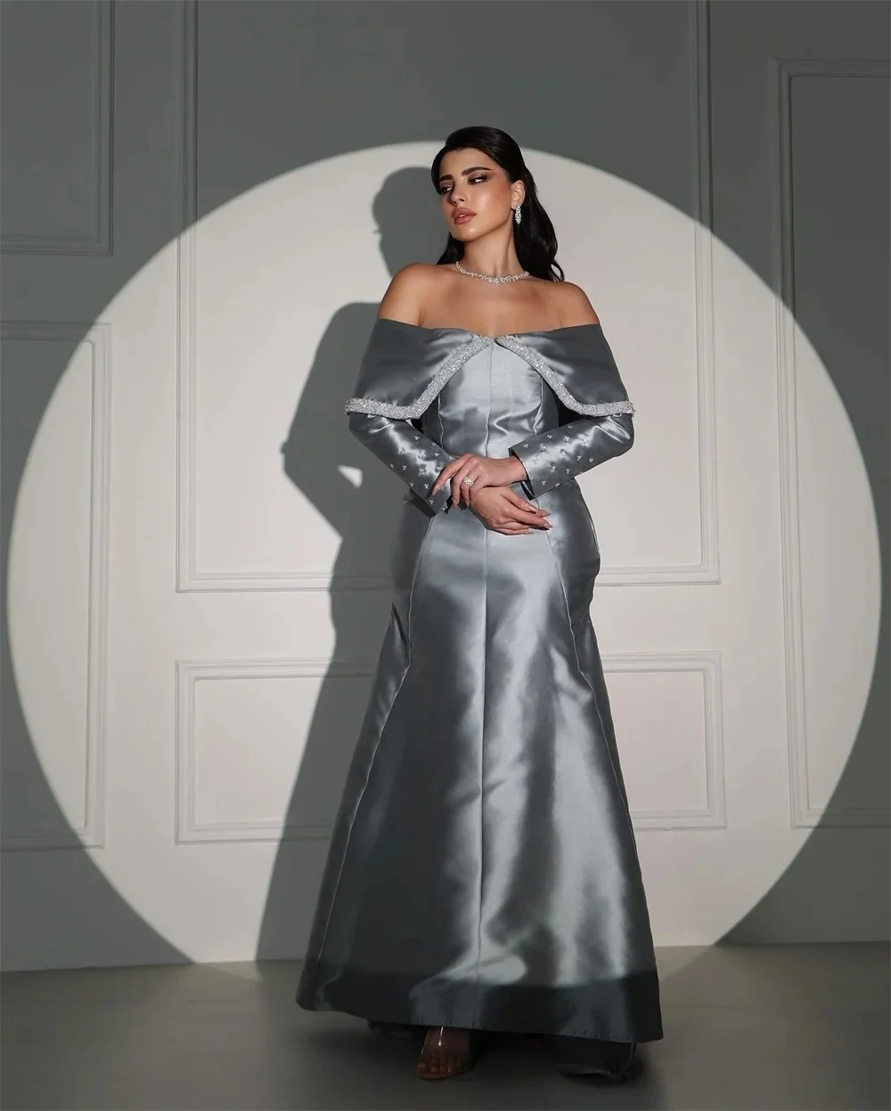 

Gray Beaded Long Sleeves Bespoke Occasion Gown Evening Dresses Pastrol Unisex Jersey Retro Dubai Saudi Arabic Prom Customized