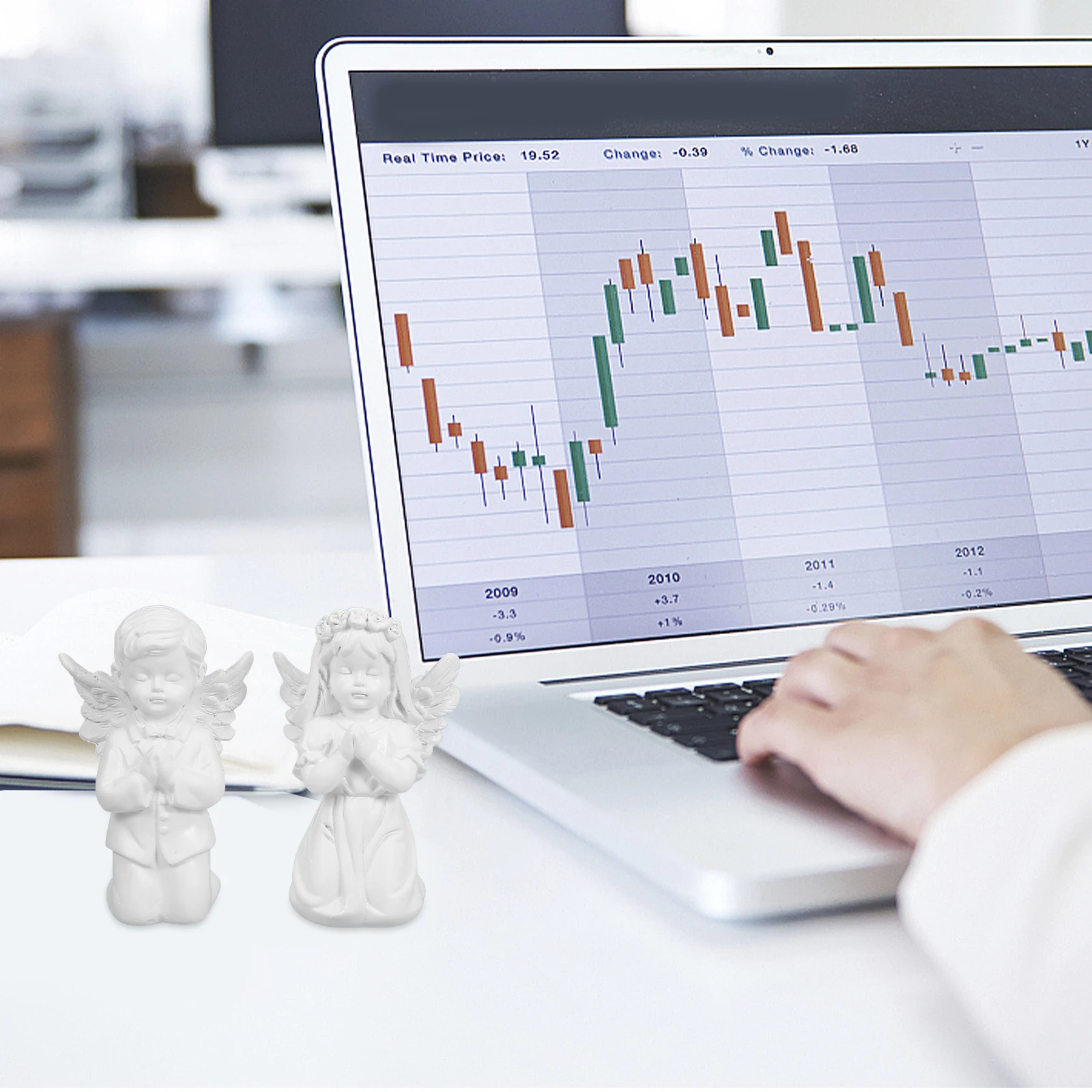 

4pcs Mini Angel Statues Resin Kneeling Cherub Figurines Small Decorative Sculptures For Desk Shelf Home Office Prayer Angel