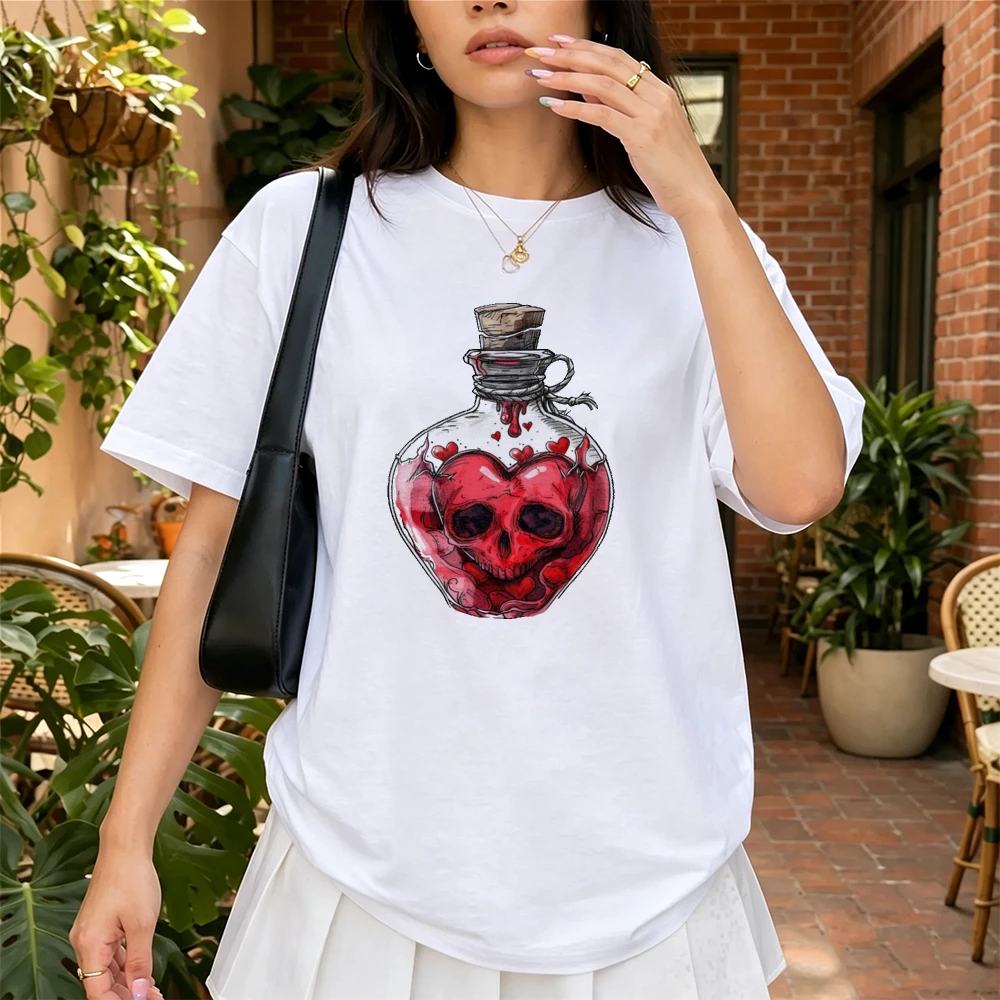 Red Heart Skull Potion Bottle T Shirt Women Gothic Witchy Aesthetic Print Tee Fantasy Art Top Summer Streetwear Outfit
