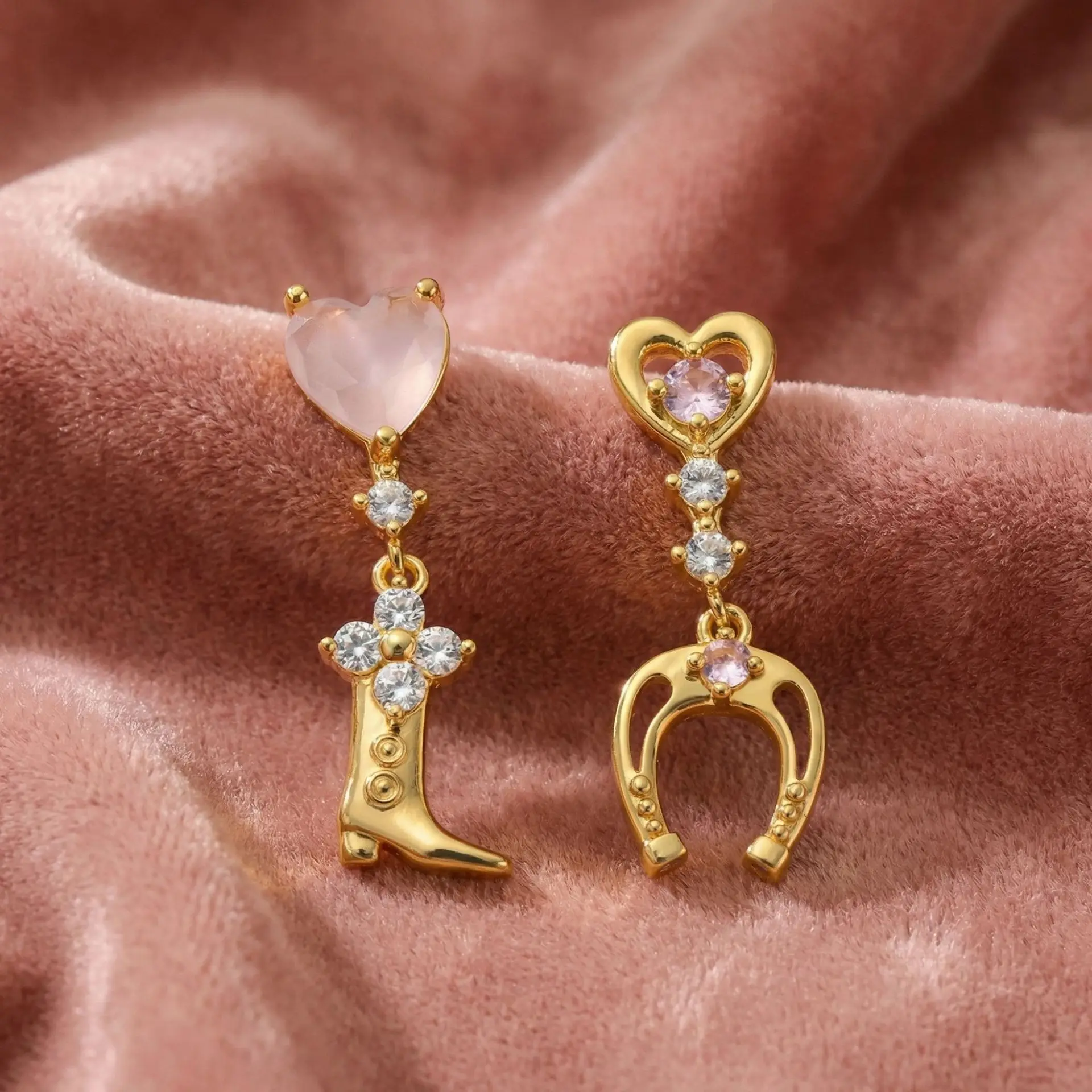 Butterfly Knot Horseshoe Boots Zircon Earrings INS Design Exquisite Gold Electroplating 18K Gold Color Retention