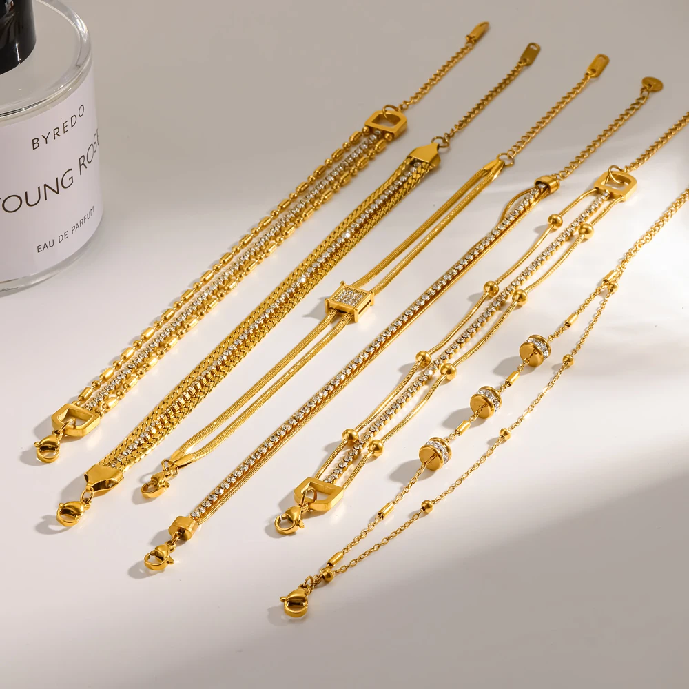 18K vergoldetes Edelstahl-Armband mit drei Schichten und glänzenden Zirkonen, wasserdichtes Schmuckzubehör für Damen – Detail 4
