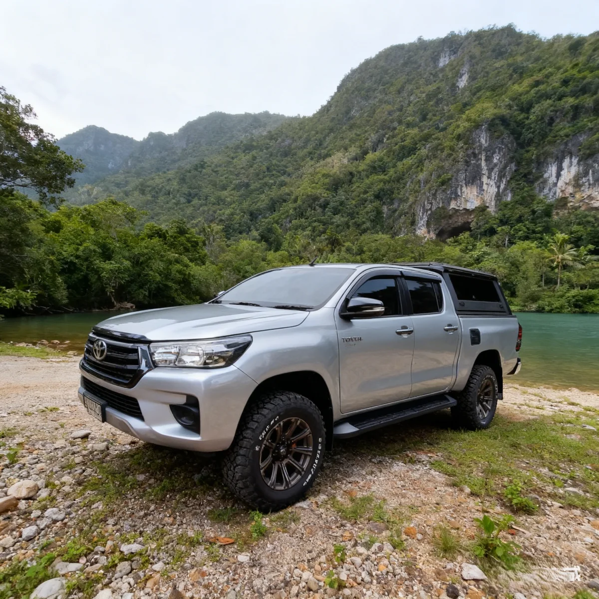 

Аксессуары для пикапов 4x4: Интегрированный роллетный жесткий тент-крышка кузова для TOYOTA HILUX REVO 15+