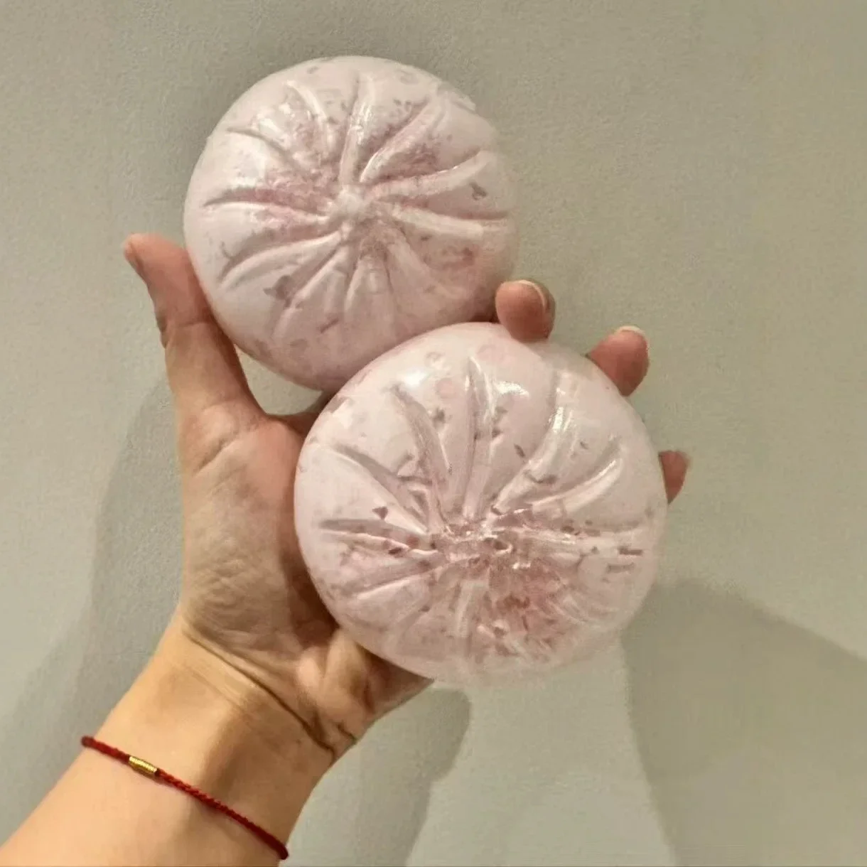 Knuspriger Teigtaschen-Stressball, Fidget-Spielzeug, Knuspriger Quetschball, Handgefertigte Runde Blöcke Gefüllt mit ASMR-Material, Quetschspielzeug ﻿ – Detail 5