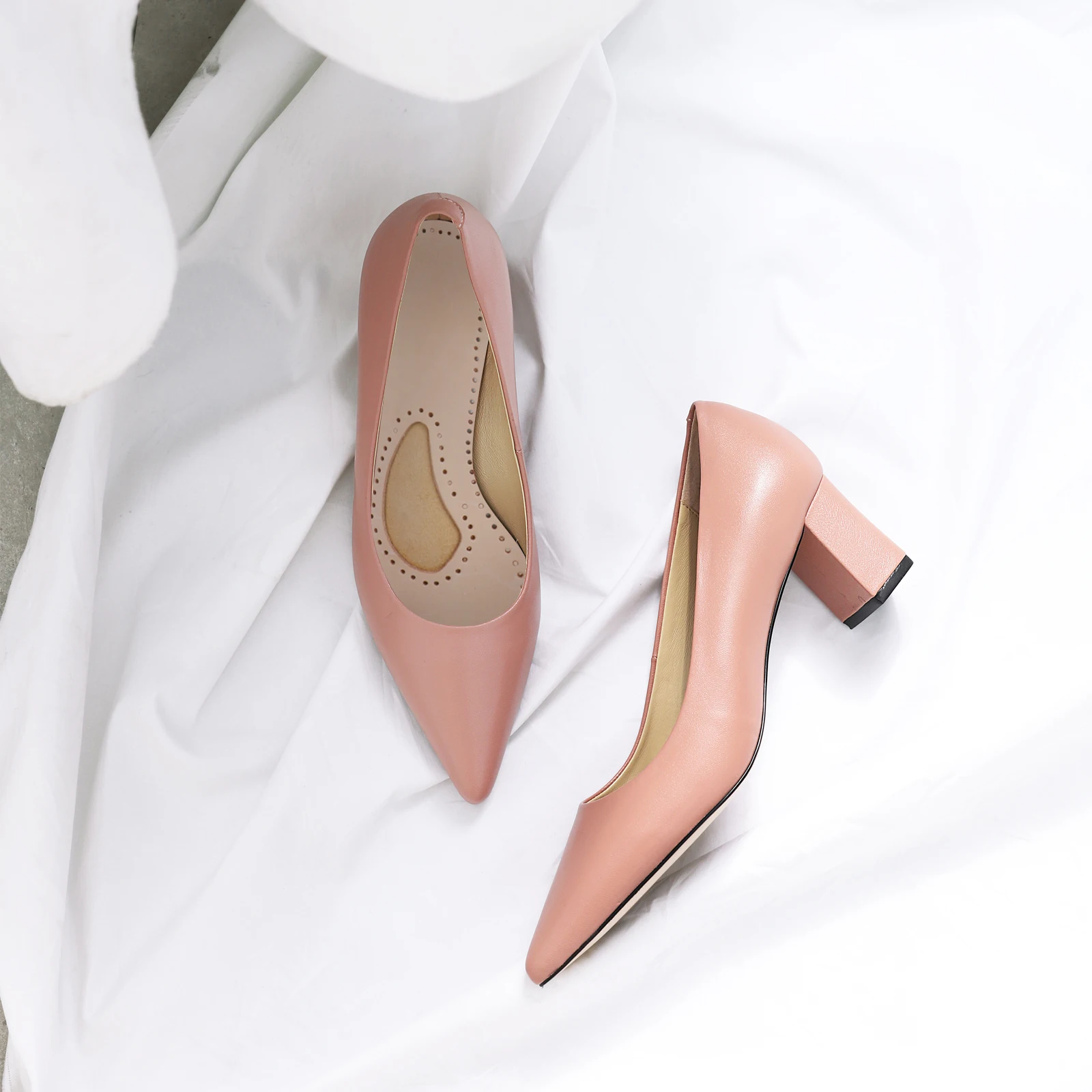 Anti-Rutsch-Einlegesohlen für Absätze, Premium-Rindsleder, Damen-Schuhpolster, Kisseneinlagen, Fußpflege-Werkzeuge, leicht, tragbar