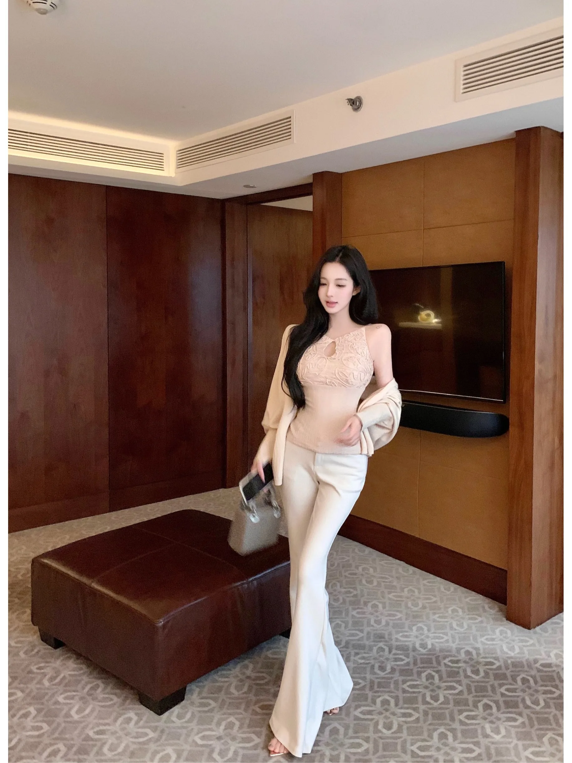 

Мягкий вязаный комплект с рукавами «летучая мышь» и жилетом, повседневные свободные брюки и футболка, женский весенний модный ансамбль из трех предметов