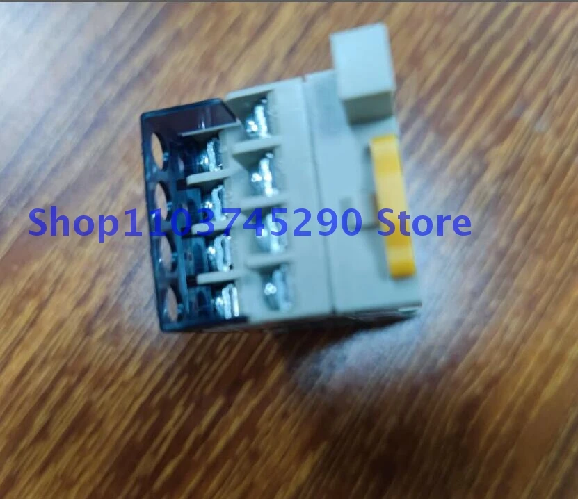 1 buah G6D-F4B DC24V pengiriman cepat asli Terminal Relay modul dalam kotak baru