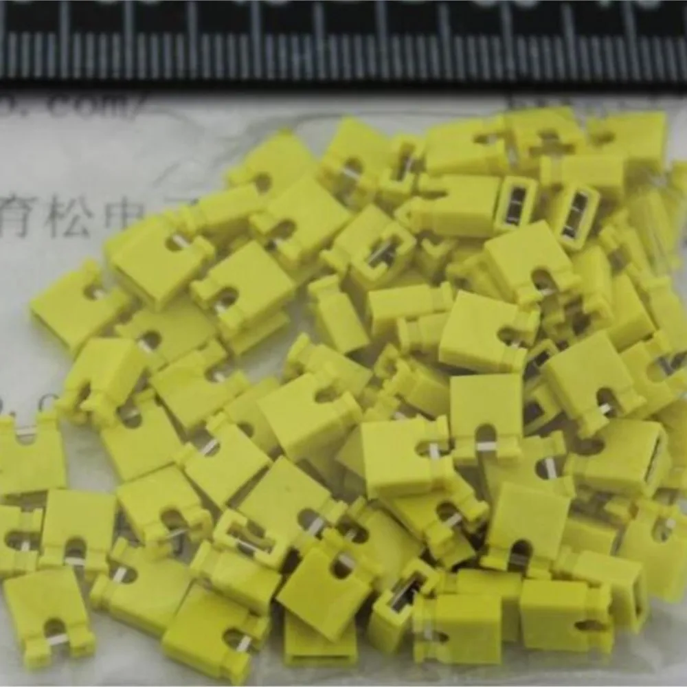 100pcs/lot  Jumper Cap Yellow Short Block 2.54 Connecting Block 100   Electronics Connector good quality Short Block