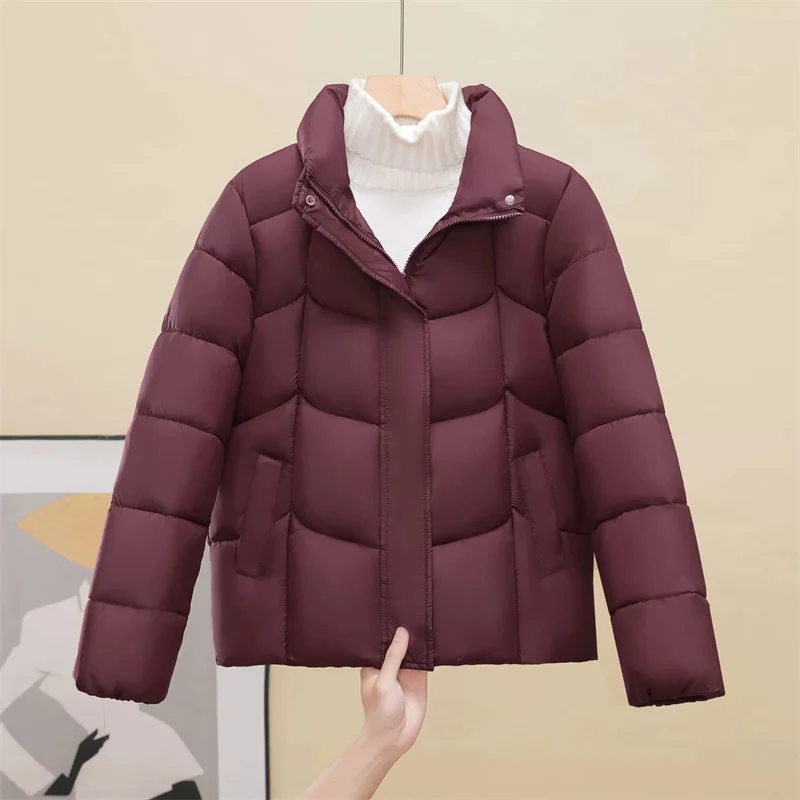 เสื้อแจ็คเก็ตฤดูหนาวปี 2026 เสื้อผ้าผู้หญิง แจ็คเก็ตพาร์กาสั้น อุ่น แขนยาว ซิป สตรีทแวร์ แจ็คเก็ตพัฟเฟอร์ เสื้อโค้ทผ้าฝ้าย ดีไซน์เก๋ สีดำ