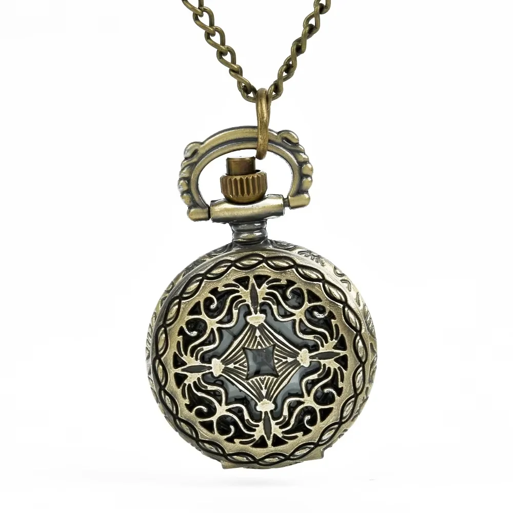 

Chinese Knot Engraved Pattern Design Pocket Watches Retro Bronze Hollow Lovely Gift Chain antiques