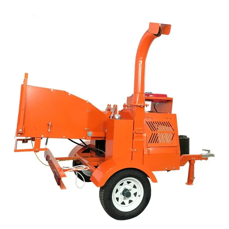 Highway Towable 25hp Double Cylinder Engine R670 Hydraulic Feeding Wood Chipper 200mm Disc Brush Chipper