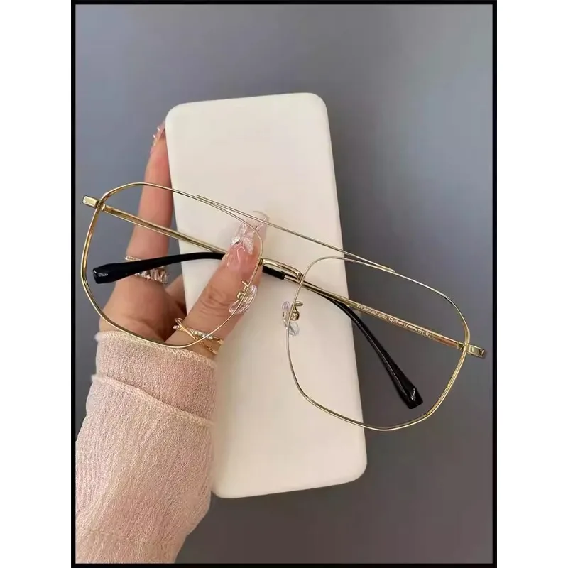 

Pure Titanium Double-beam Gold-rimmed Spectacle Frames Men Refined Myopia Glasses Equipped Spectacle Frames of Different Degrees