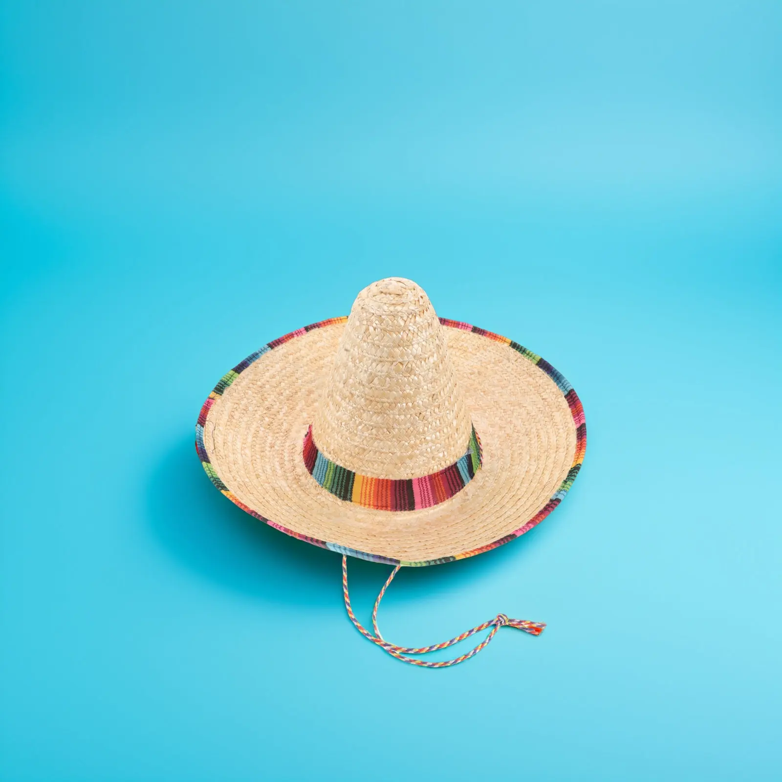 

Мексиканская соломенная шляпа диаметром 43 см, красочный аксессуар для мексиканских костюмированных вечеринок, головной убор для взрослых и детей, праздничный головной убор для фиесты.