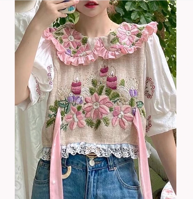 

Винтажная вышитая лоскутная рубашка с короткими рукавами во французском стиле для женщин летом 2025, новый топ в западном стиле для отпуска
