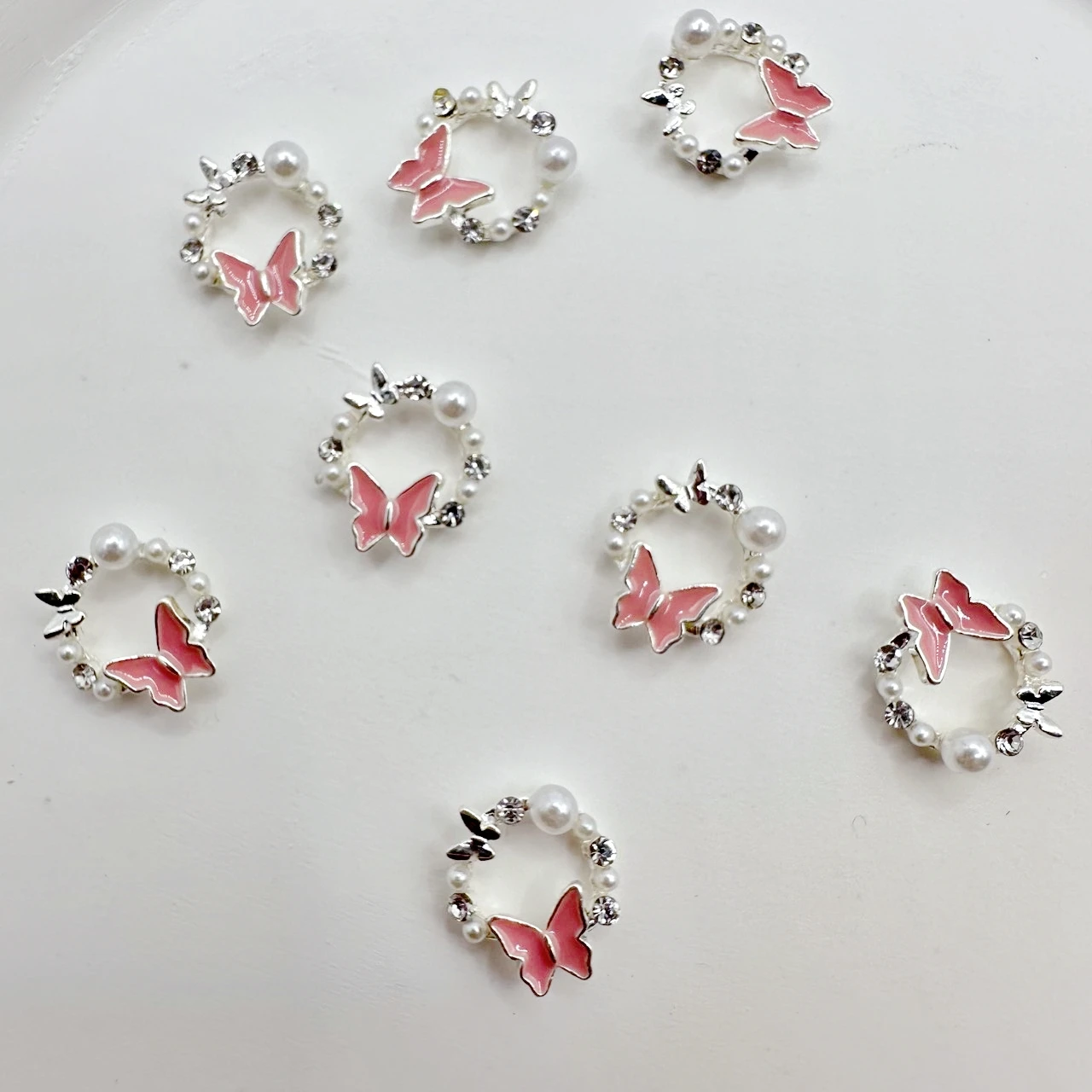 10pcs Wreath With Butterfly Nail Art Accessories Luxury Butterfly Nail Charms Glod Silver Metal Pearl Nail Art Decoration Parts