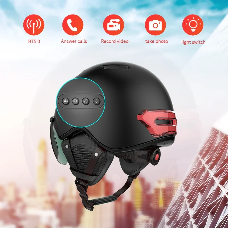 China Smart Led Warning Flash Riding Helmet Motorcycle Camera Safety Helmet Scooters Bluetooth Bike Helmets