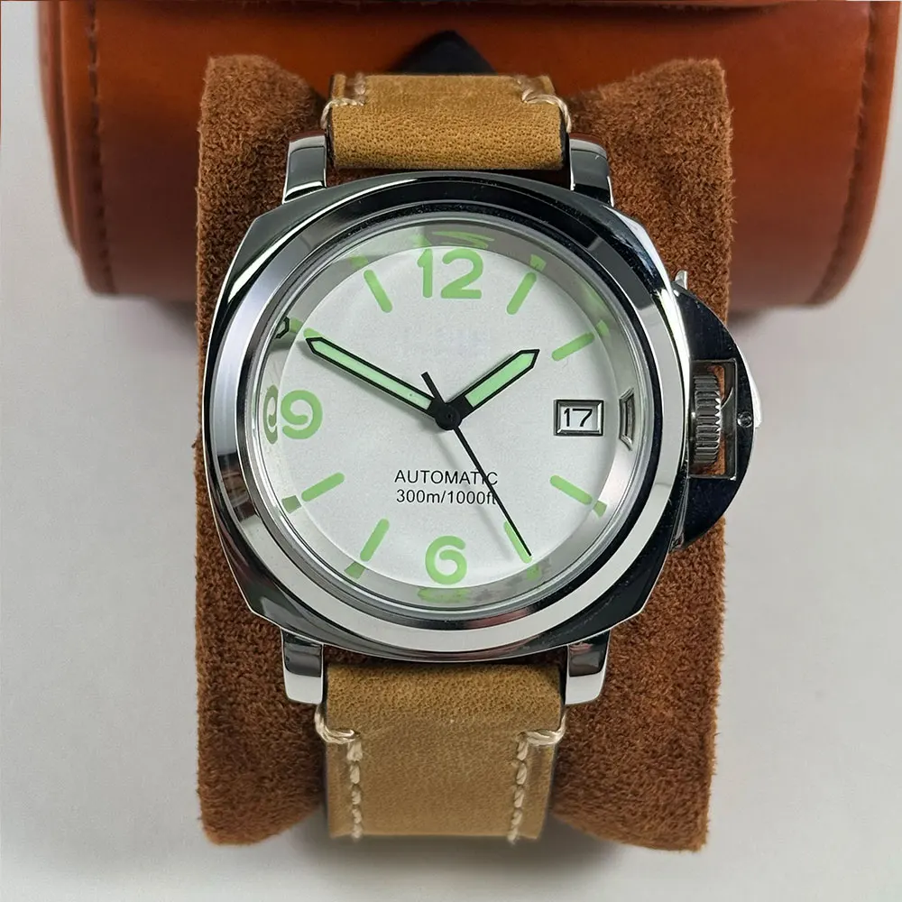 40MM Men's China NH35 Movement Automatic Mechanical Silver Watch 316L Stainless Steel Sapphire Glass Waterproof Case view 4