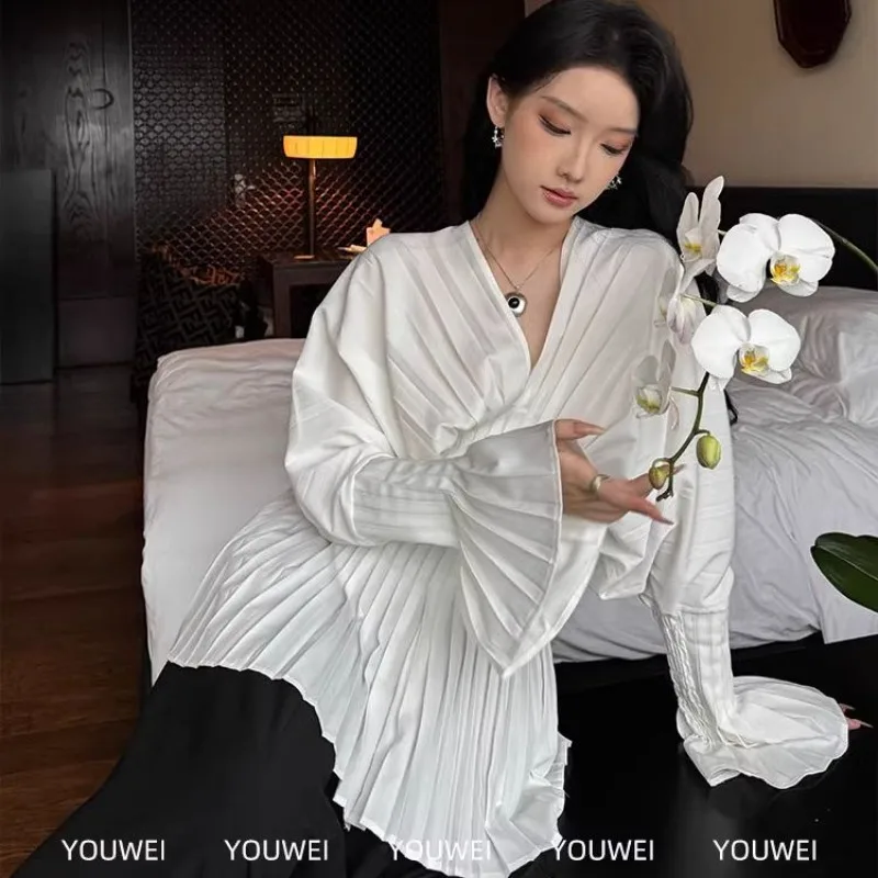 Women's Spring/Summer Top Shirt Bell Sleeves Retro Simple Comfortable Loose Casual Design Fashion Advanced Soft Niche Versatile