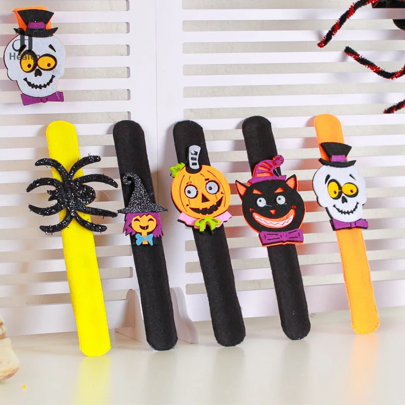 Decorazione di Halloween Slap Snap Wrap Wristband Hand Ring Clapping Ring Party Toy Slap bracciale Costume Prop accessori regalo per bambini