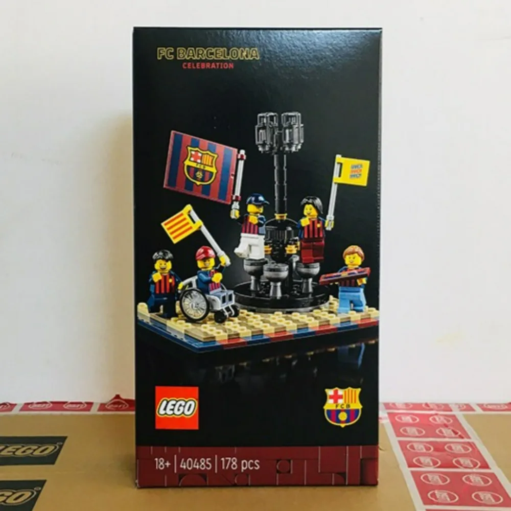 LEGO 40485 FC Barcelona Celebration with 4 Minifigures & Accessories for Adults 18+ Home Decor Birthday Gift (178 Pieces)