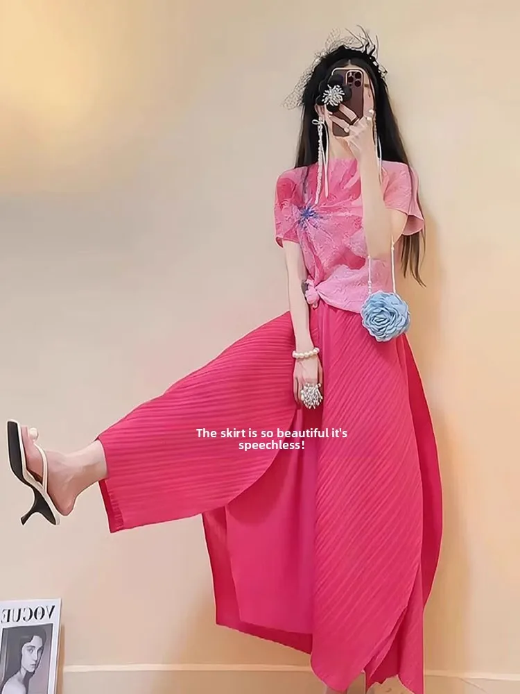 

Летний комплект с цветочным принтом: топ и плиссированная юбка с высокой талией, короткий рукав, круглый вырез, двухсоставный костюм