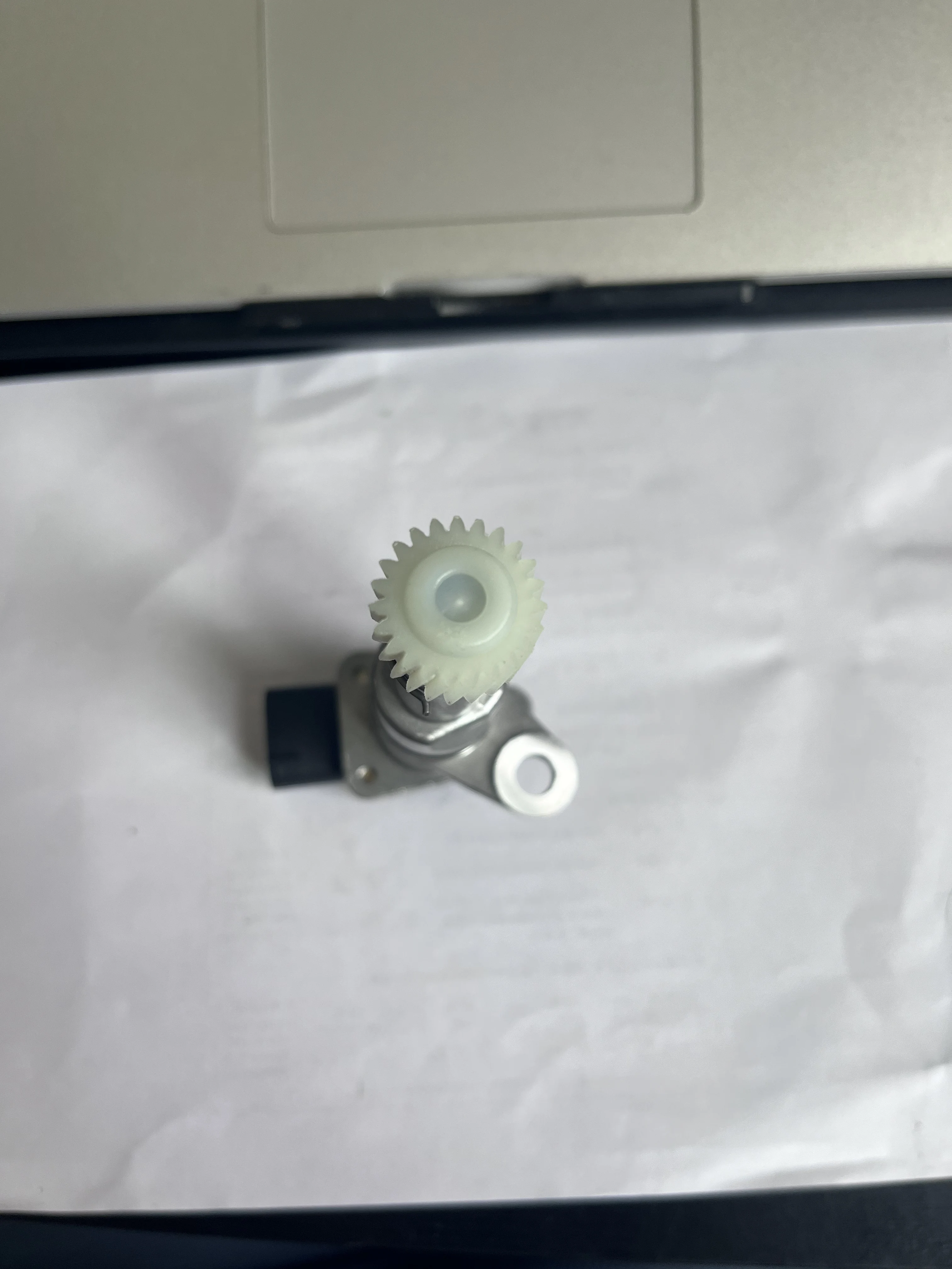 1pcs Vehicle Speed Sensor For Toyota Coaster OE No.:83181-36010