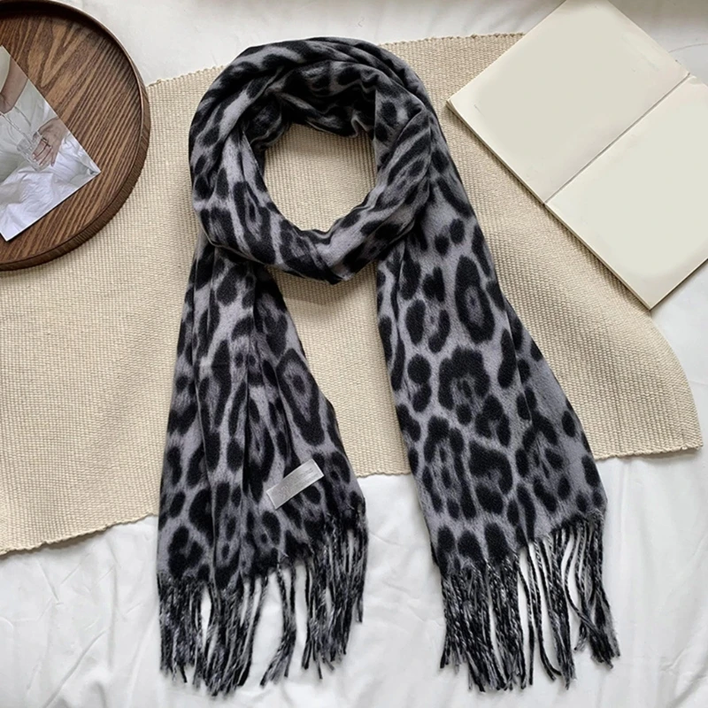 Trendy Fringed Scarf with Leopard Print Comfortable Cashmere Like Neck Scarf Neckwrap for Daily Use Women Accessories DXAA