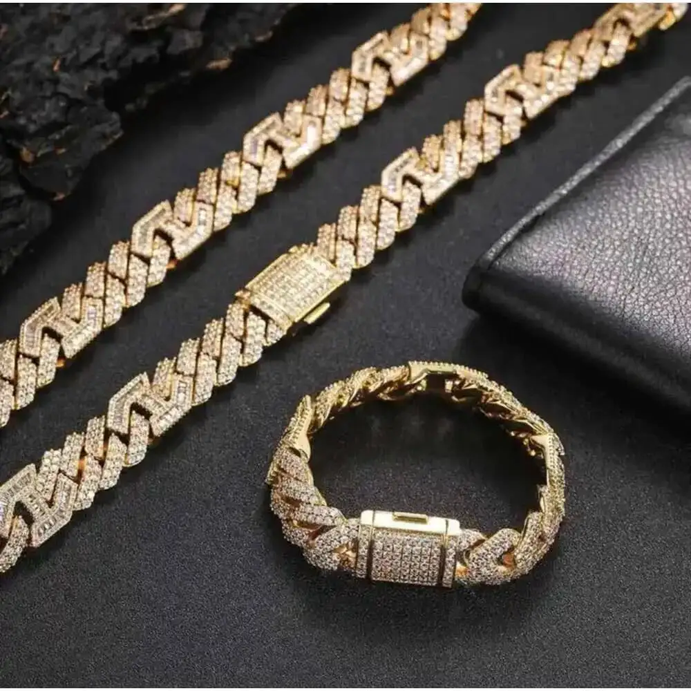 Luxury Hiphop Moissanite Necklace 925 Sterling Silver Prong Setting Baguette Diamond Gold Plated Iced Out Vvs Moissanite Cuban C