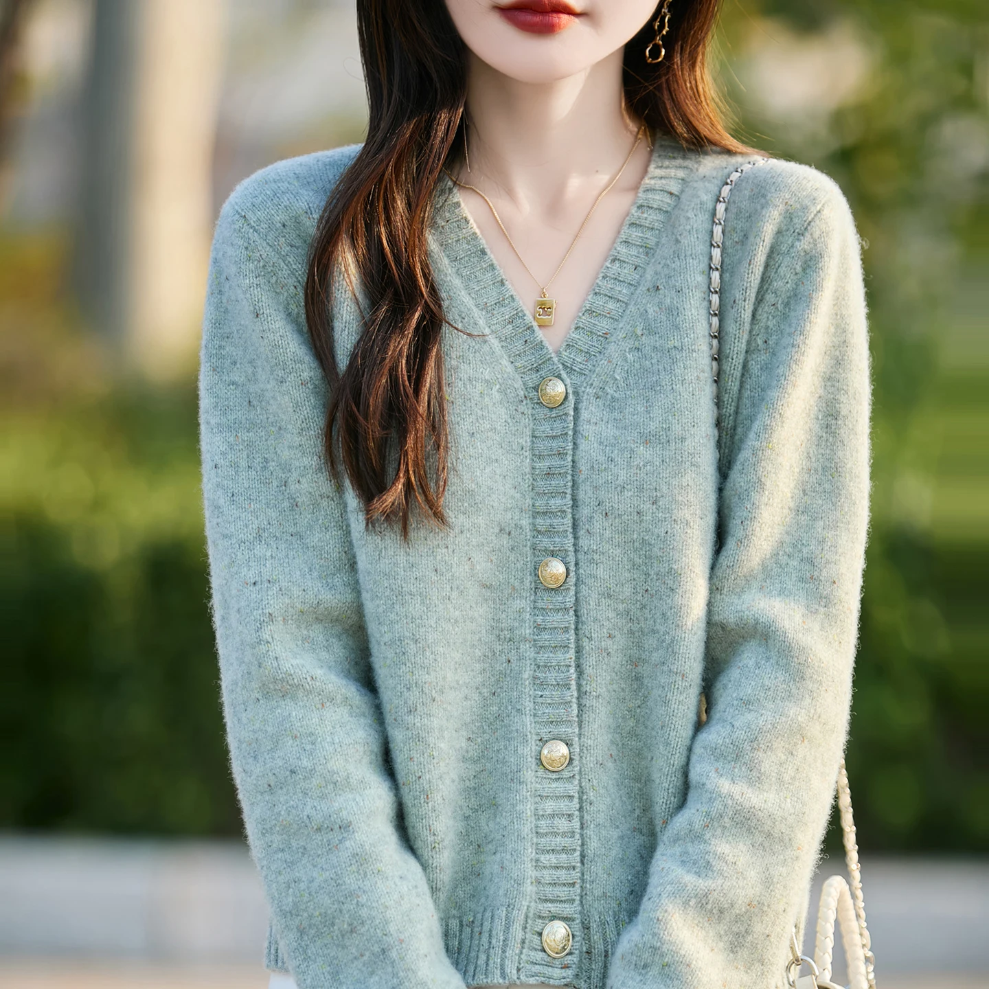 

Women 100%Merino Wool Cardigan Solid Color V-Neck Sweater Pearl Button Warm Comfortable Top Knit Cable Autumn Winter Clothing