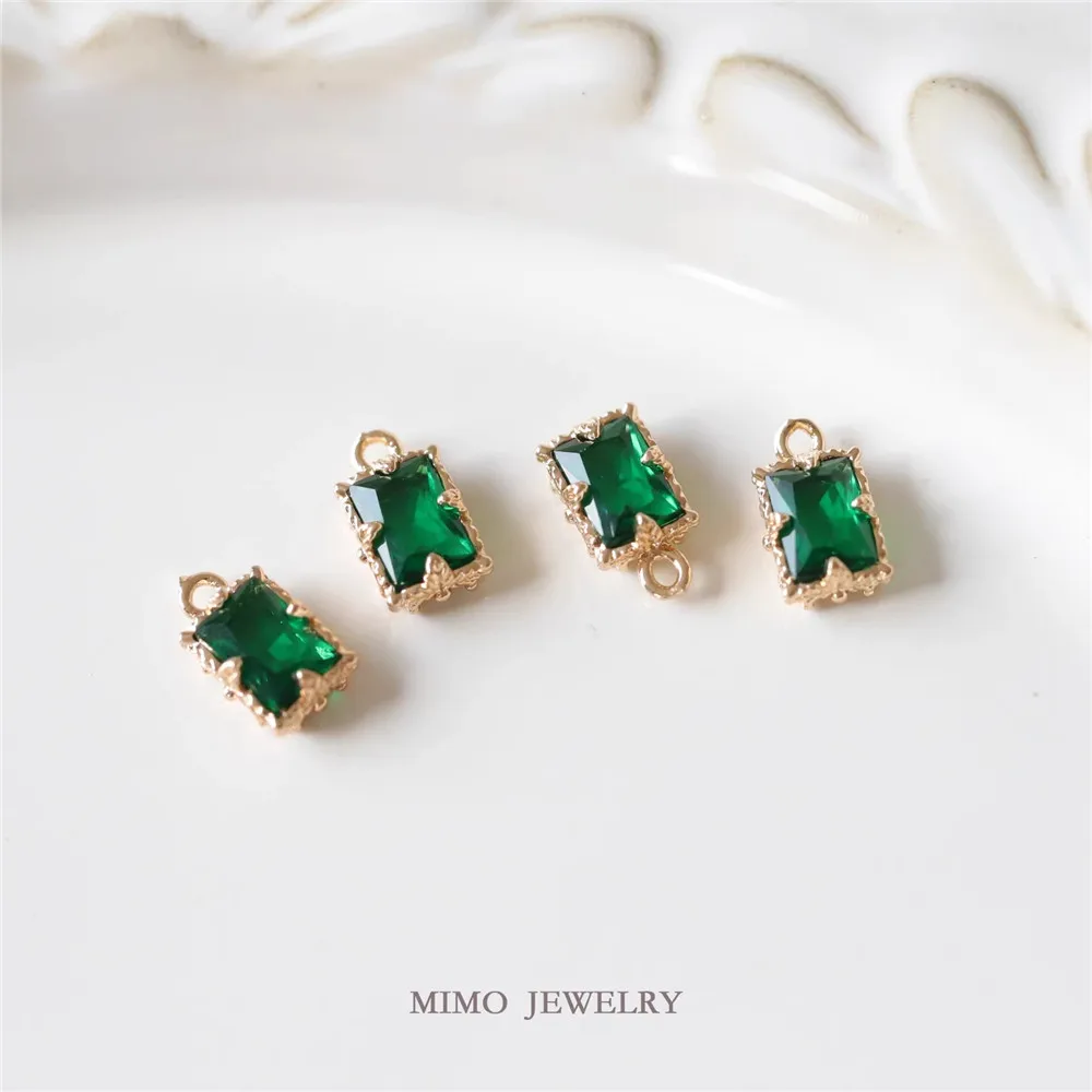 

1PCS 11.7x6.6mm Copper Plated with Real Gold Rectangular Emerald Court Retro Style Pendant DIY Handmade Accessory