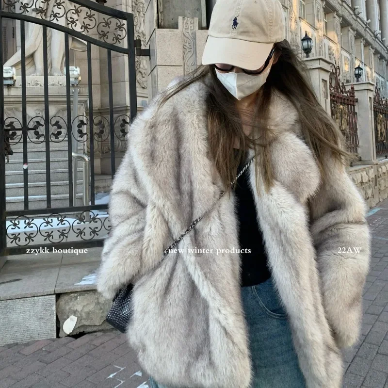 

Autumn Winter Loose Casual Warm Imitation Fox Fur Coat Women Fashion Large Lapel Loose Long Sleeve Fluffy Jacket 2025 Plush Coat