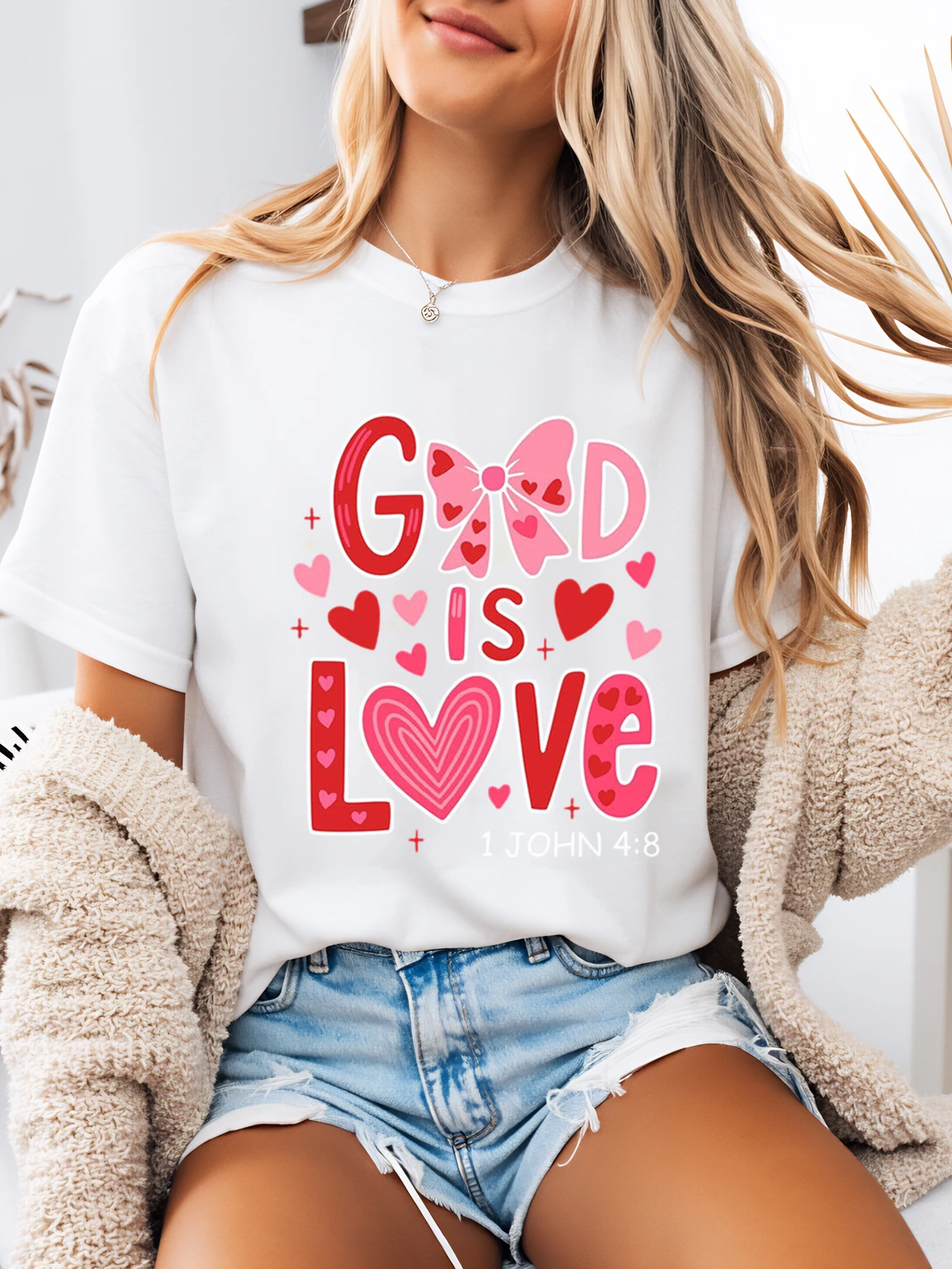 

God Is Love Valentine's Day Printed T-Shirt Women's Casual Outfit for Daily Wear White Plus-Size
