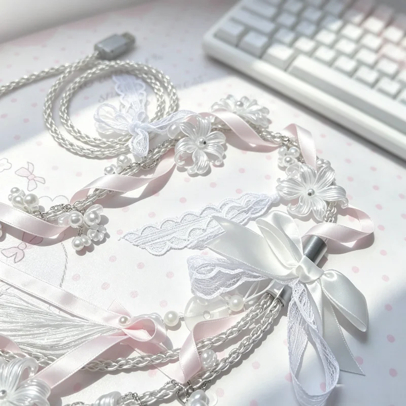 8k Aviator Luminous Aviation Plug-in Cable 1.3-meter Cute White Pink Ribbon Custom Ev63 Single Crystal Copper Aviation Plug Wire