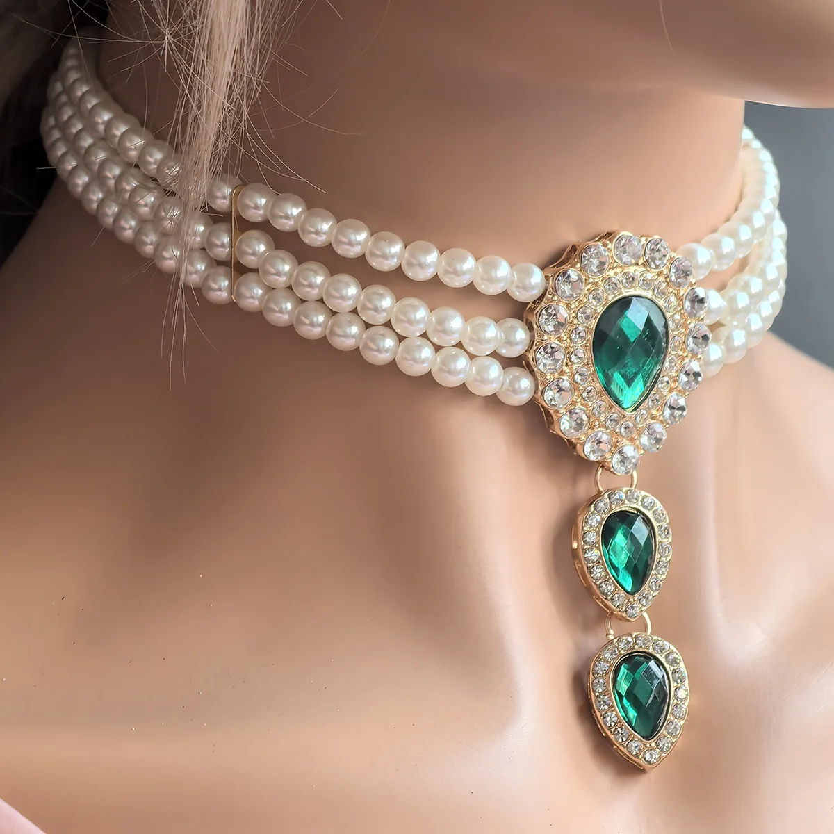 

Luxury White Rhinestone Droplet Long Choker Necklace Women Vintage Multi-layer Imitation Pearl Beaded Necklace