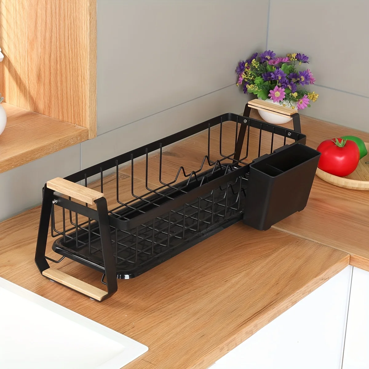 scolapiatti-da-cucina-scolapiatti-con-vassoio-raccogligocce-e-porta-utensili-rimovibile-design-salvaspazio-per-cucina