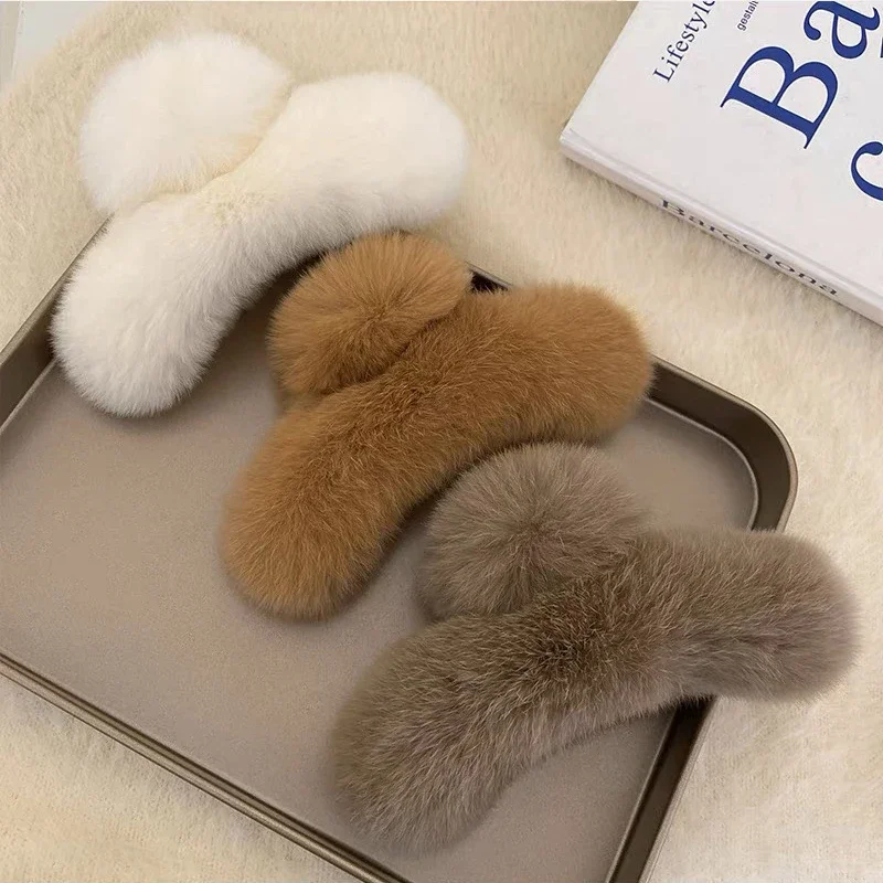 Faux Fur Hair Claw Rabbit Hair Large Hairpin Back Head Temperament Clip New Cute Plush Hair Scratching Ponytail Hair Claw