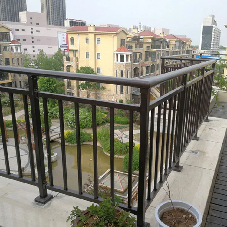 التخصيص الطراز الحديث سبائك الألومنيوم الدرابزين والدرابزين تصميم عصري أنيق لشرفة فناء الفيلا