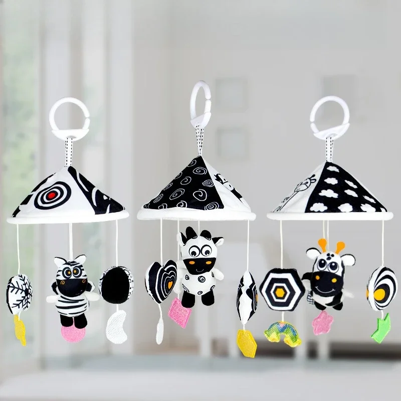 ألعاب أطفال عالية التباين باللونين الأبيض والأسود ألعاب مقعد السيارة لحديثي الولادة لعبة عربة الأطفال المعلقة لمدة 0 12 شهرًا ألعاب خشخيشة للأطفال الرضع #2