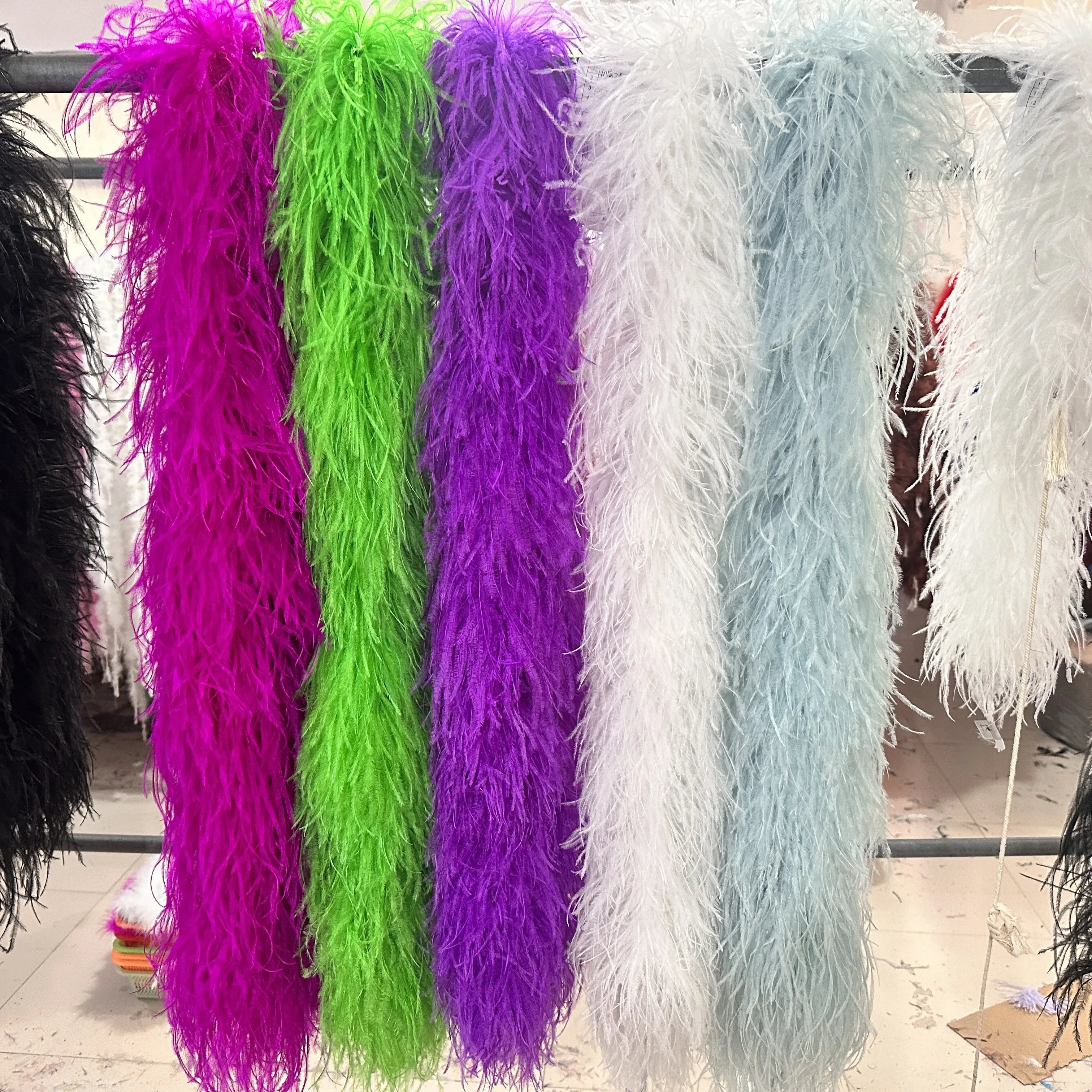 Customized 2Meters Long Natural Ostrich Feather Boa Fluffy Gorgeous Ostrich Feathers Shawl Clothing Sewing Decoration 2-30ply