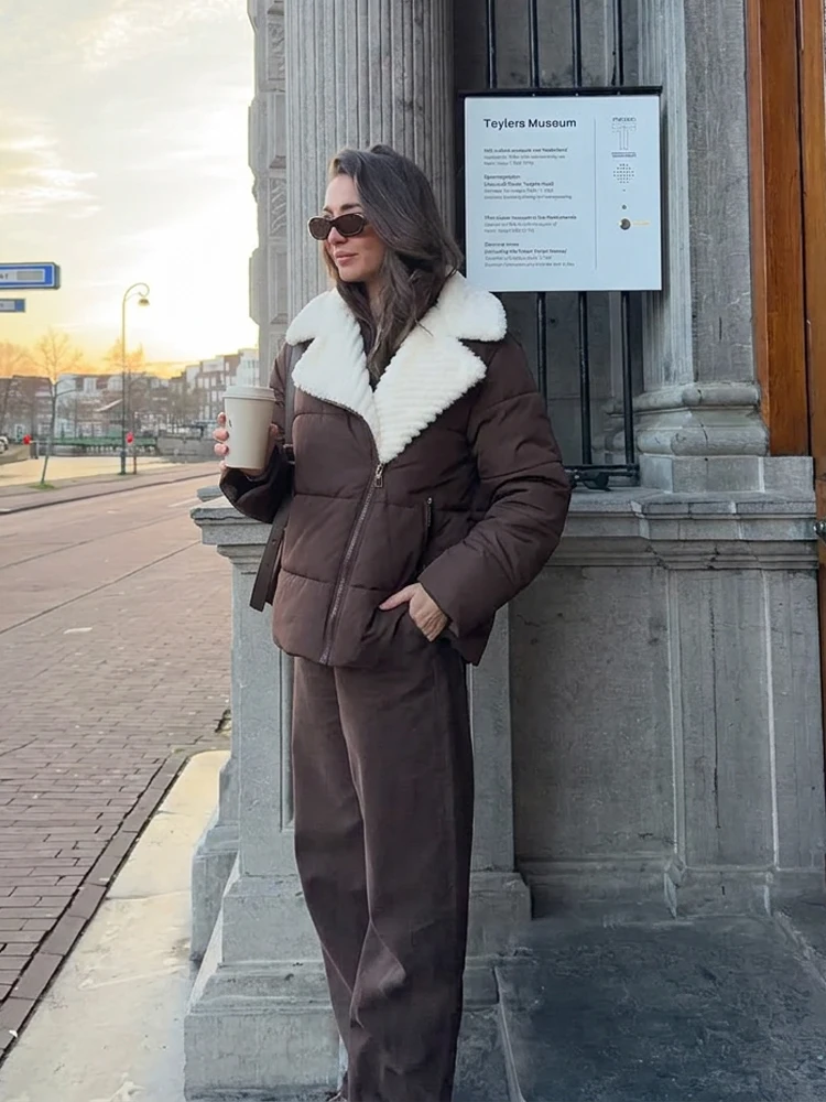 Women Chocolate Padded Coat Sherpa Wide Collar Bias Zip Pocket Design Thick Warm Jacket Fall Outdoor Relaxed Cold Weather Outfit