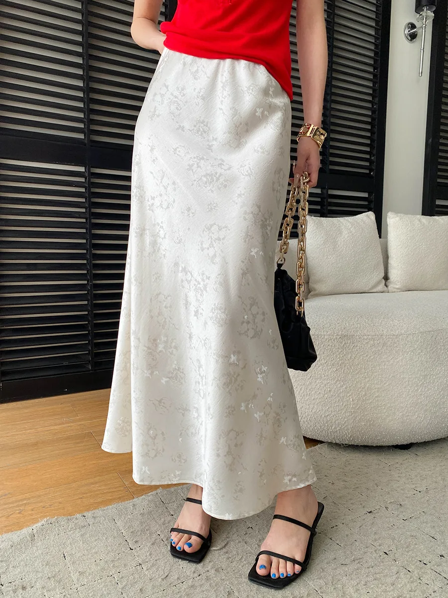 Frühlings- und Sommerrock für Damen im chinesischen Stil mit Schmetterlings-Jacquardmuster, elastischer hoher Taille und drapiertem Satin. – Detail 37