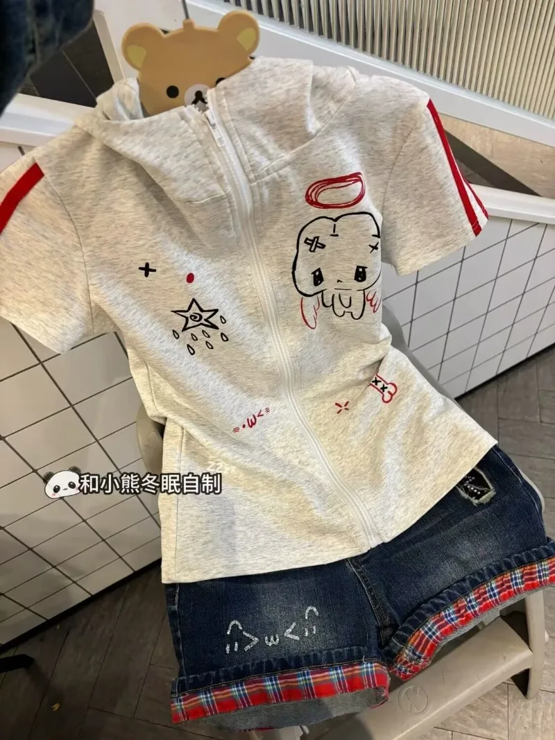 น่ารัก Kawaii หญิงญี่ปุ่นกระต่ายหู Hooded แขนสั้นซิปแจ็คเก็ตหญิงเสื้อฤดูร้อนใหม่กราฟิกเสื้อ T
