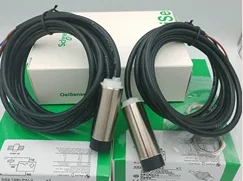 XS212BLNAL2C  New High-Quality Proximity Switch Sensor