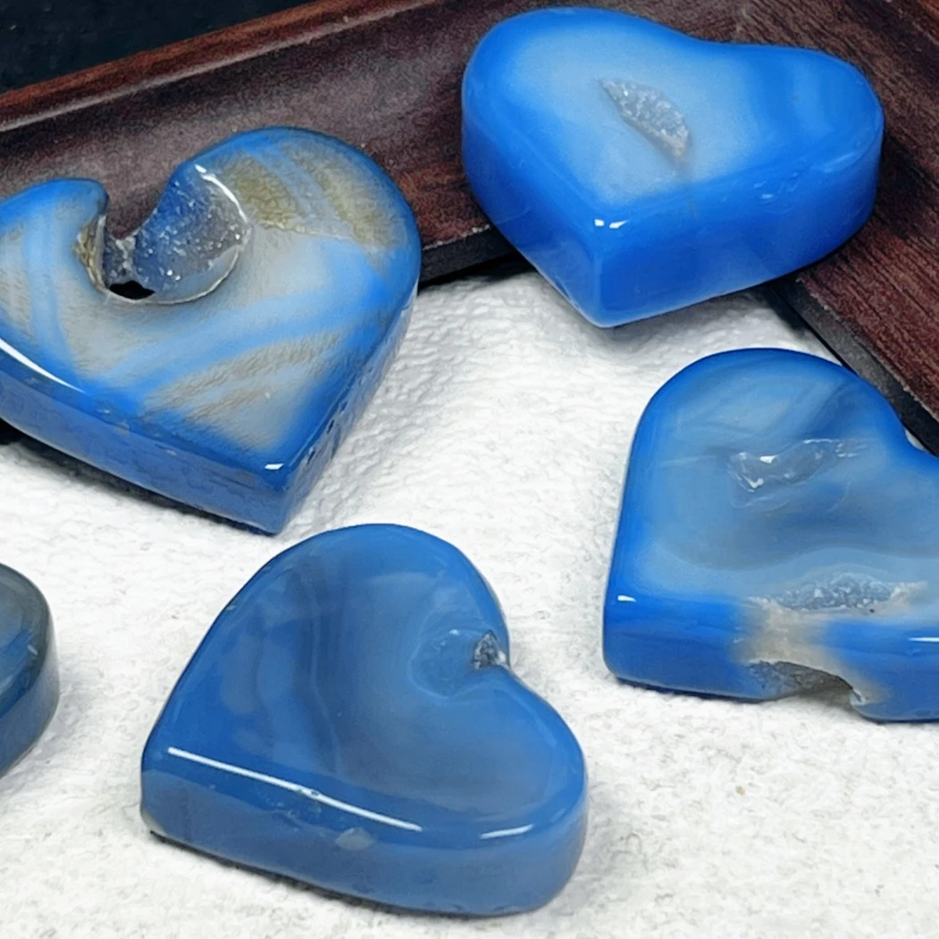 1pc Blue Agate Geode Heart-shaped Crystal, Home Decor, Perfect Collectible