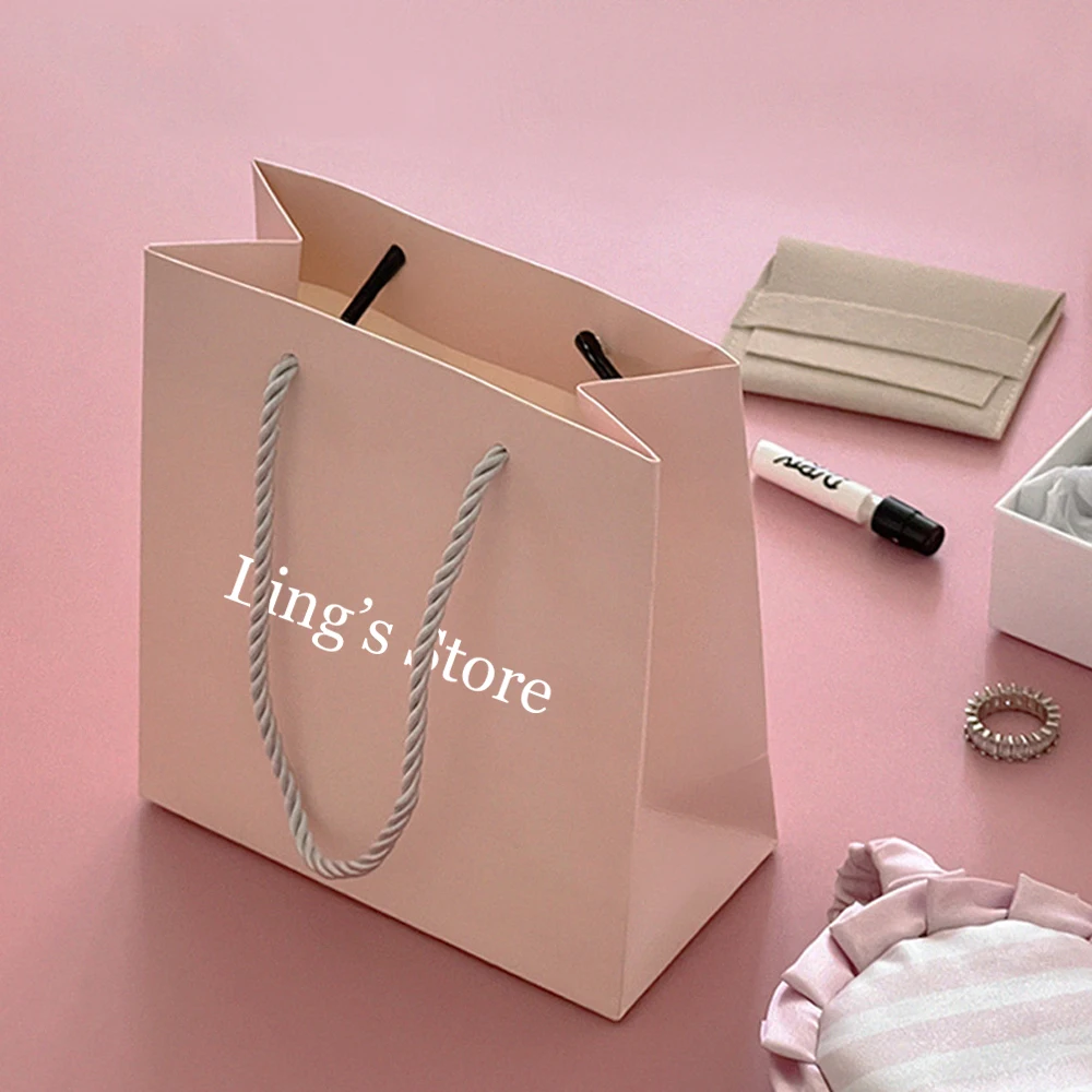 24pcs Custom Logo Jewelry Paper Handle Bags 14x15x7cm White Grey Pink Wedding Favors Gift Storage Packaging Personalized Pouch