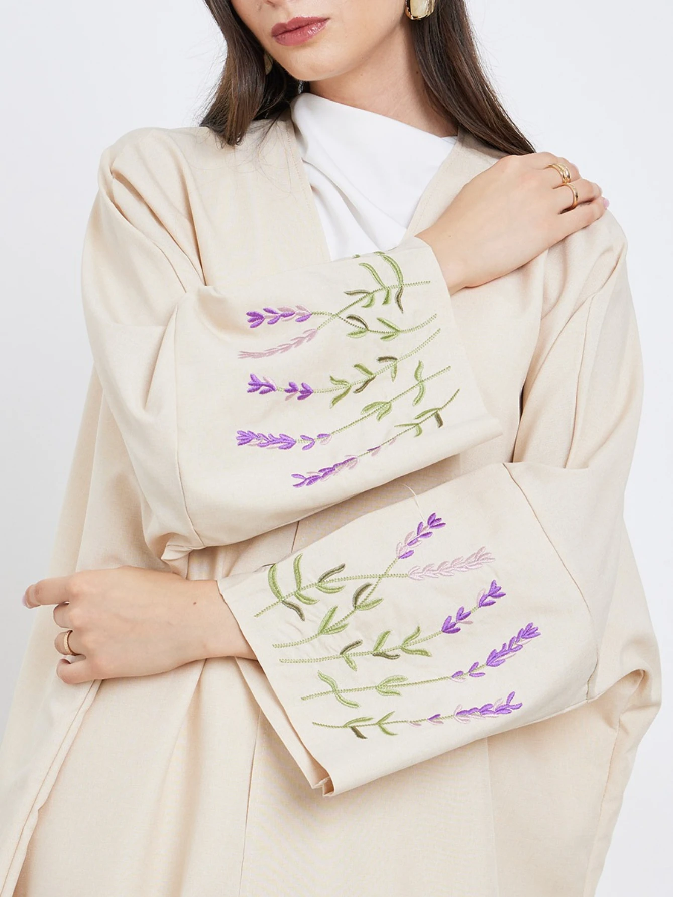 Bestickte Blumen-Abaya mit Off – Embroidery Kaftan Bewertung und Preis
