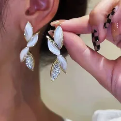 Jea.Angel Delicate Zircon Leaf Geometric Earrings For Women Light Luxury Korean New Style Temperament Ear Stud