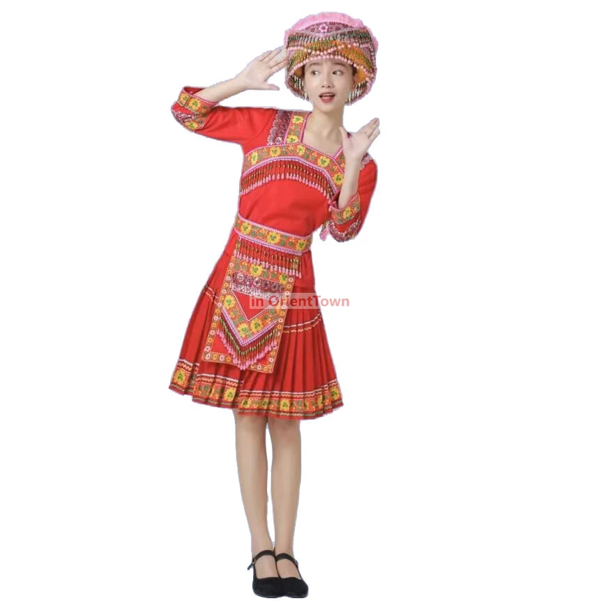 ชุดการแสดงบนเวทีเทศกาลภาพยนตร์โทรทัศน์ ชุดสตรีชนเผ่าฮอมสีแดง ชุดเต้นรำแบบดั้งเดิมของชาวเหมียว เครื่องแต่งกายชาติพันธุ์จีน