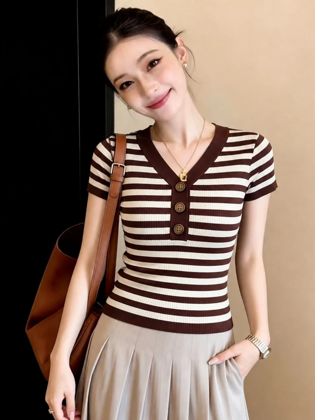 

Slim Fit V-Neck Short Sleeve Knitwear Women's Striped Color Block Design Summer Fashionable Top Korean Style Straight Cut