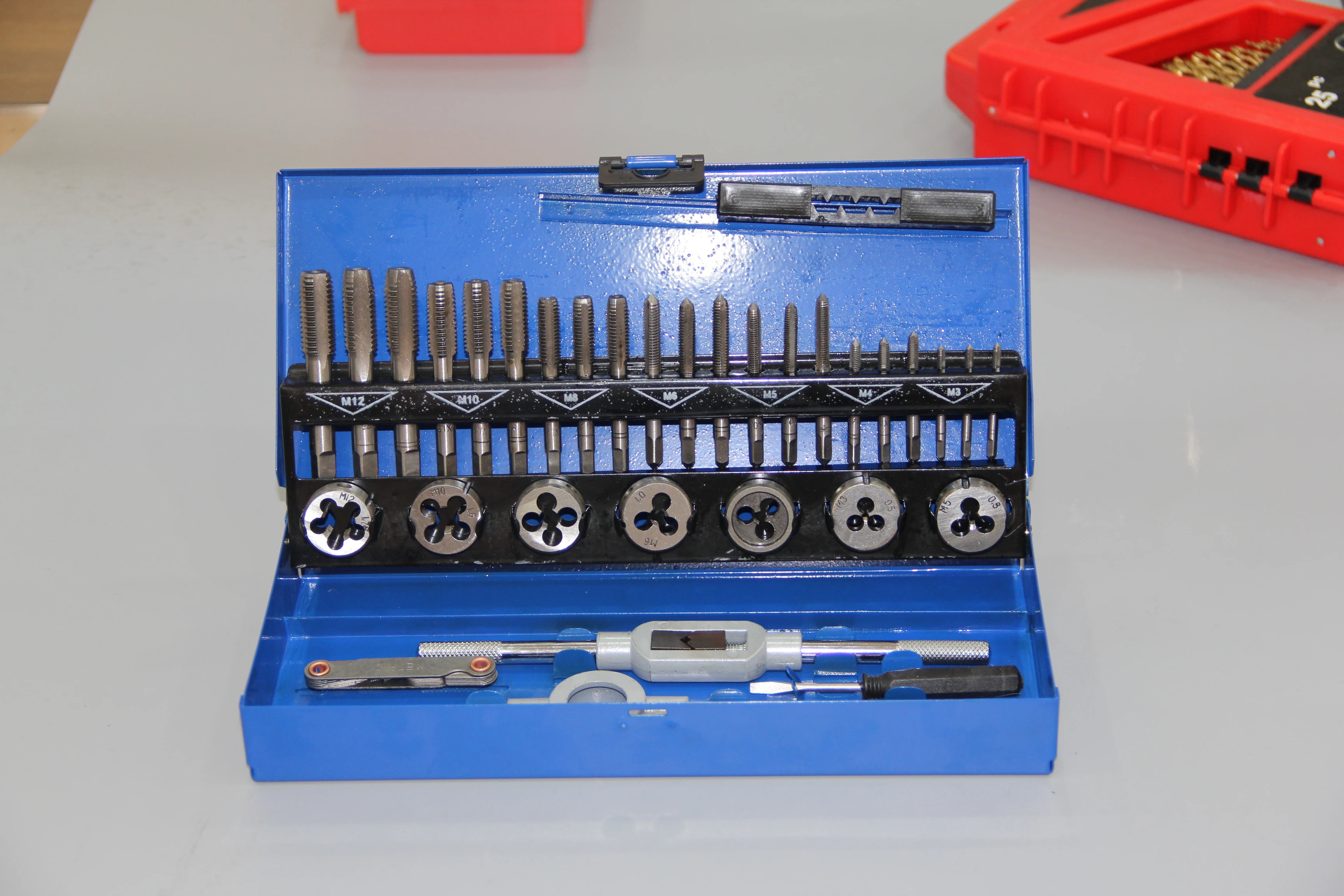 

Tap & Die Gunsmithing Tap and Die Tools Set Metric Professionals Tap Die Sets