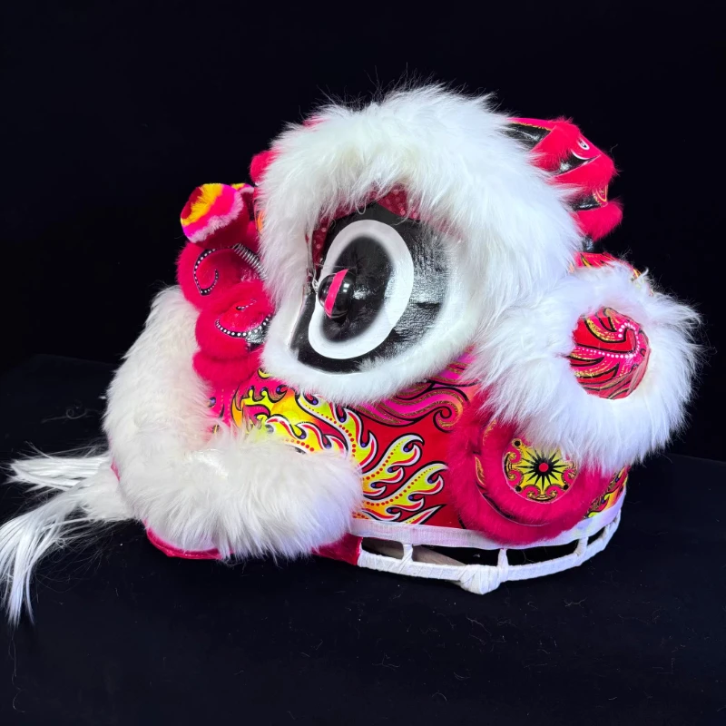 South Lion Lion Prop, Lion Head
